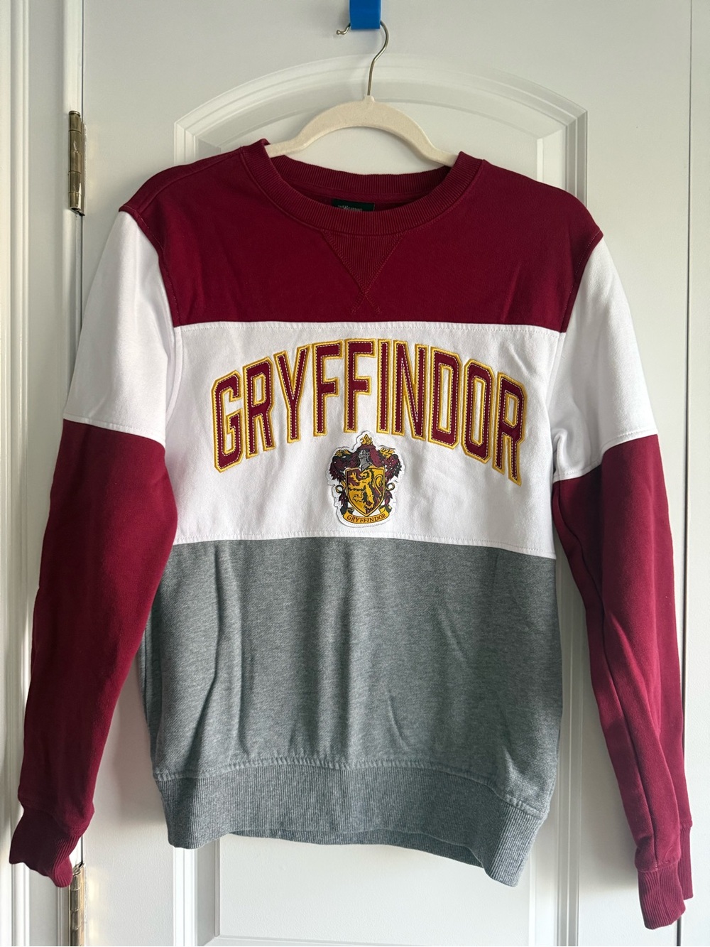 Universal Studios Harry Potter Gryffindor Cotton Blend Crewneck Sweater, XS, EUC